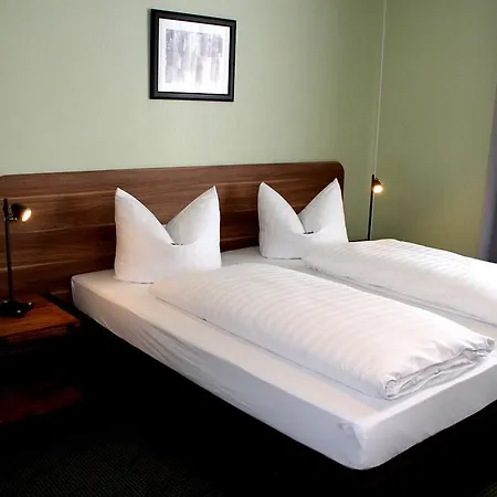 Hotel Spielzeughotel 3*