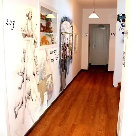 Spielzeughotel 3*