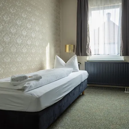 Hotel Spielzeughotel 3*