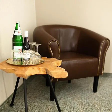 Spielzeughotel Hotel 3*