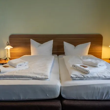 Hotel Spielzeughotel 3*