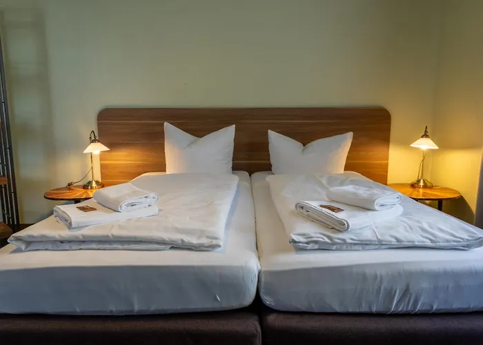 Hotel Spielzeughotel 3*